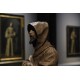 Sa statue devant ses portraits en 2024 au musée des beaux arts