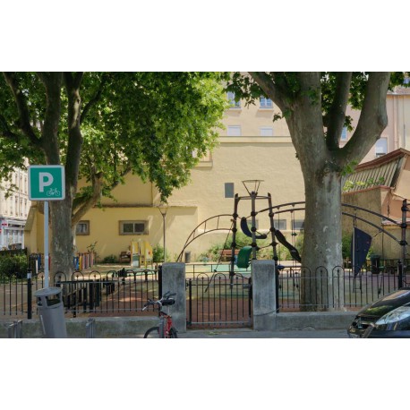 Square Général Descour